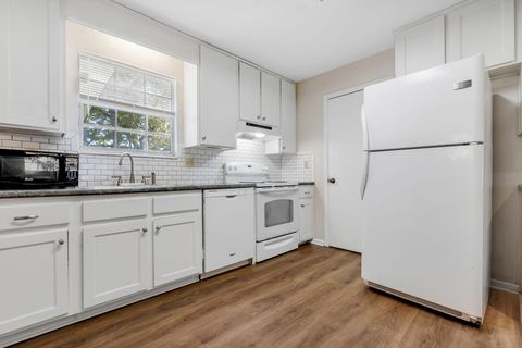 Tiny photo for 2725 Bedford Way, Tallahassee, FL 32308 (MLS # 393817)