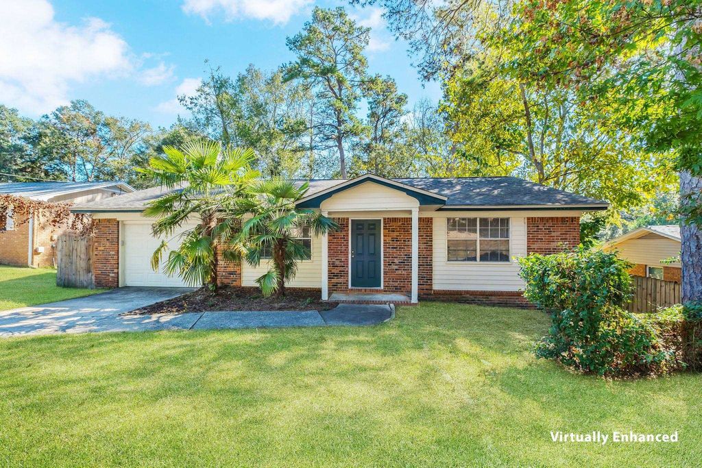 Photo of 2725 Bedford Way, Tallahassee, FL 32308 (MLS # 393817)