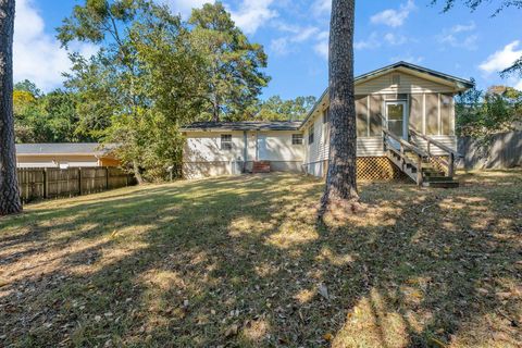 Tiny photo for 2725 Bedford Way, Tallahassee, FL 32308 (MLS # 393817)