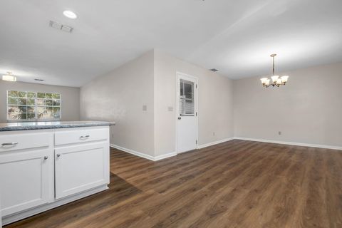 Tiny photo for 2725 Bedford Way, Tallahassee, FL 32308 (MLS # 393817)