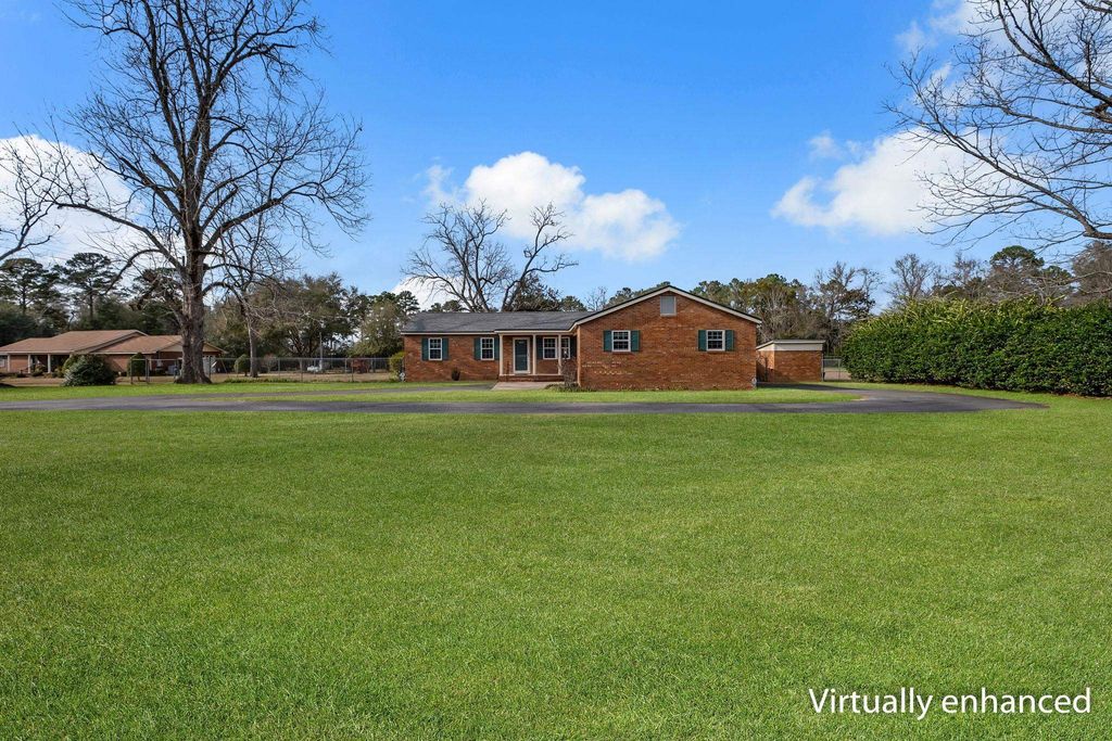 Photo of 9949 Florida Georgia Highway, Havana, FL 32333 (MLS # 396769)