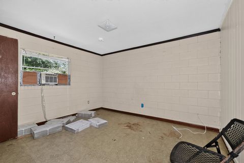 Tiny photo for 1011 Abraham Street #-, Tallahassee, FL 32304 (MLS # 402427)