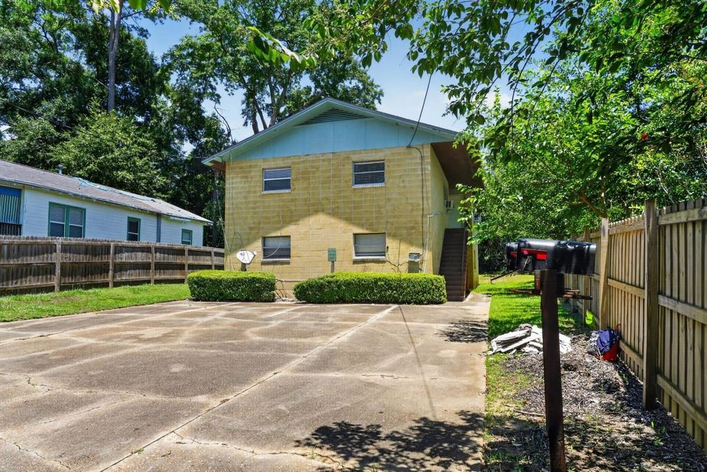 Photo of 1011 Abraham Street #1, Tallahassee, FL 32304 (MLS # 402427)