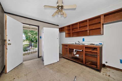 Tiny photo for 1011 Abraham Street #-, Tallahassee, FL 32304 (MLS # 402427)