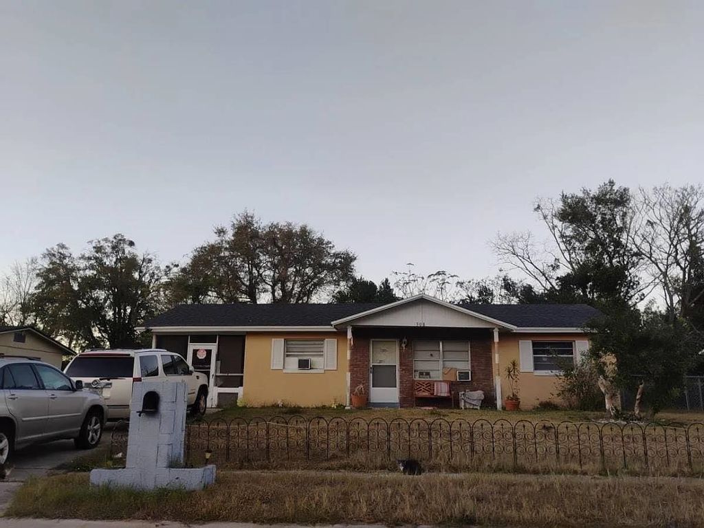 Photo of 308 Teakwood Lane, Other Florida, FL 32701 (MLS # 396063)