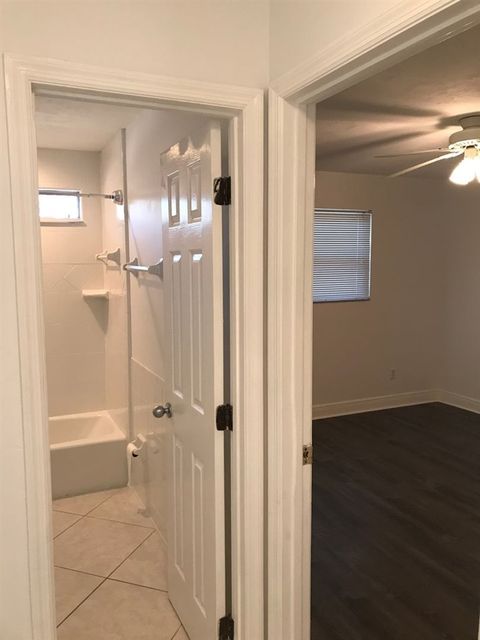 Tiny photo for 156 Locke Street #C, Tallahassee, FL 32303 (MLS # 399454)