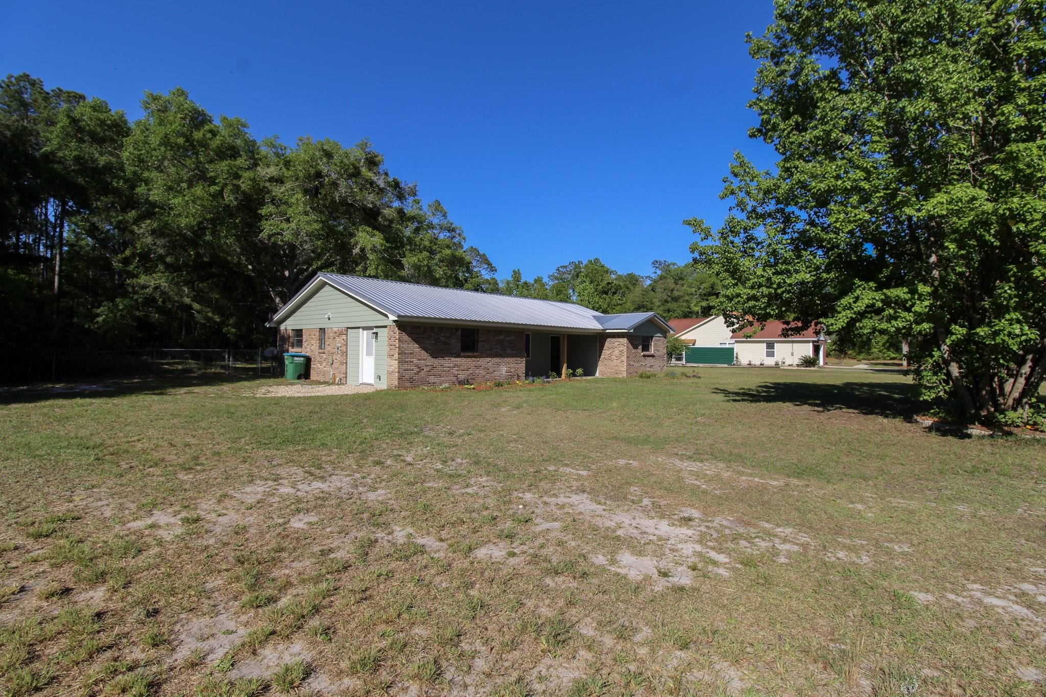28 Greenleaf Lane