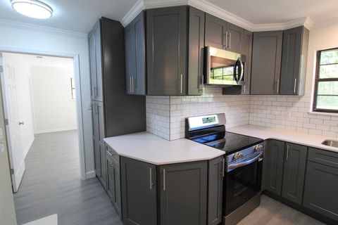 Tiny photo for 28 Greenleaf Lane, Crawfordville, FL 32327 (MLS # 399003)