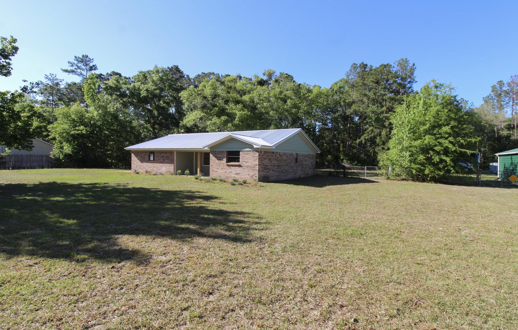 28 Greenleaf Lane