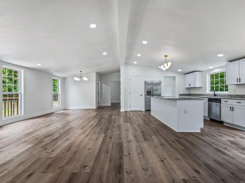 Tiny photo for 3 Rosewood Road, Crawfordville, FL 32327 (MLS # 399478)