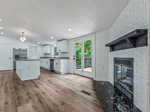 Tiny photo for 3 Rosewood Road, Crawfordville, FL 32327 (MLS # 399478)