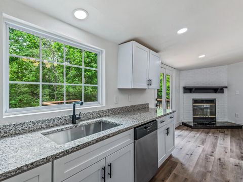 Tiny photo for 3 Rosewood Road, Crawfordville, FL 32327 (MLS # 399478)