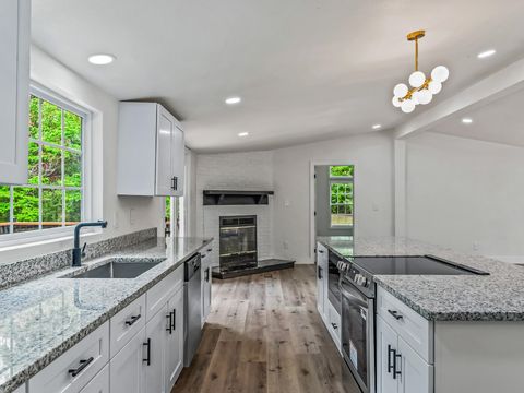 Tiny photo for 3 Rosewood Road, Crawfordville, FL 32327 (MLS # 399478)