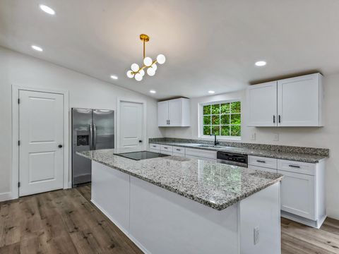 Tiny photo for 3 Rosewood Road, Crawfordville, FL 32327 (MLS # 399478)