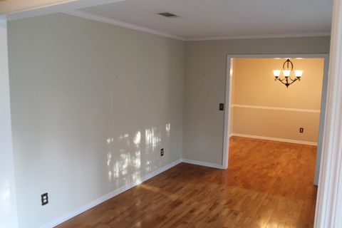 Tiny photo for 1082 Richardson Road, Tallahassee, FL 32301 (MLS # 394410)