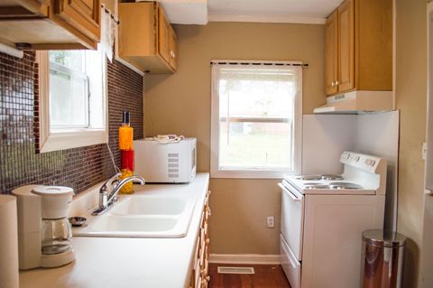 Tiny photo for 849 W Brevard Street, Tallahassee, FL 32304 (MLS # 400066)