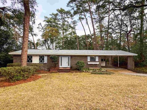 Photo of 1920 SUNSET Lane, Tallahassee, FL 32303 (MLS # 396419)