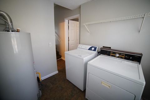 Tiny photo for 1511 Melvin Street, Tallahassee, FL 32301 (MLS # 399755)