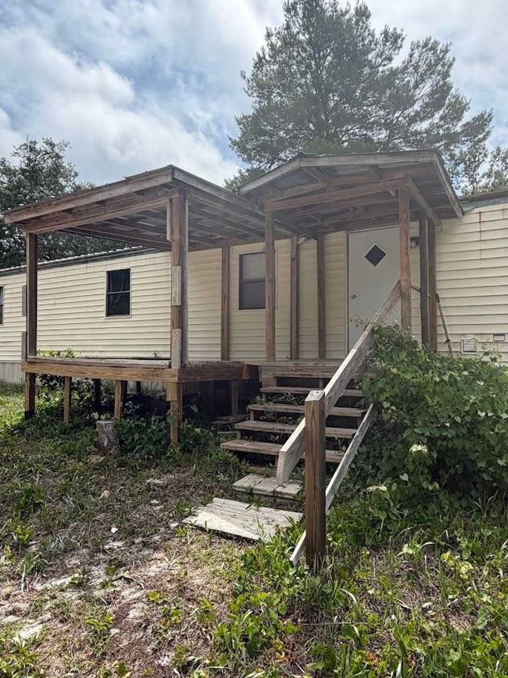 Photo of 2094 Lighthouse Road, Carrabelle, FL 32322 (MLS # 400216)