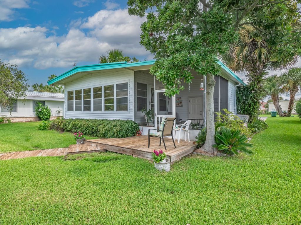 Photo of 55 Connie Drive, Crawfordville, FL 32327 (MLS # 399754)