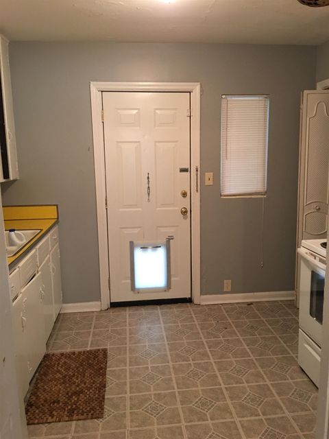 Tiny photo for 1402 Nylic Street #-, Tallahassee, FL 32304 (MLS # 399384)