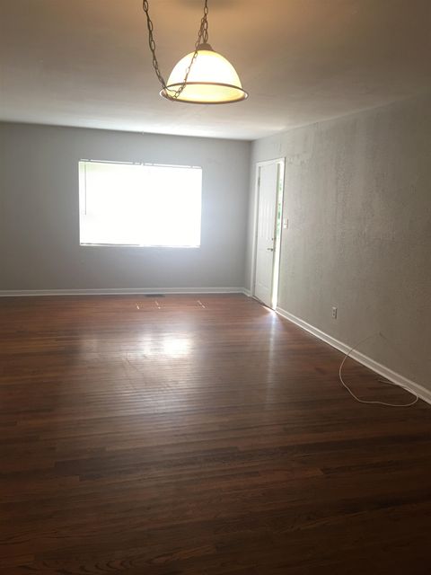 Tiny photo for 1402 Nylic Street #-, Tallahassee, FL 32304 (MLS # 399384)