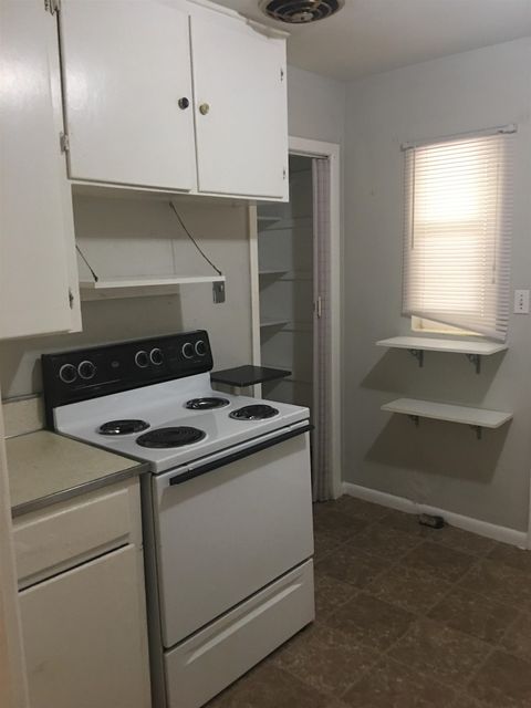 Tiny photo for 1402 Nylic Street #-, Tallahassee, FL 32304 (MLS # 399384)