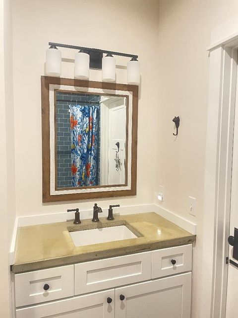 Tiny photo for 88 Ariana Cove CV, Crawfordville, FL 32327 (MLS # 402076)