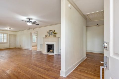 Tiny photo for 2014 Golf Terrace Drive, Tallahassee, FL 32301 (MLS # 395333)