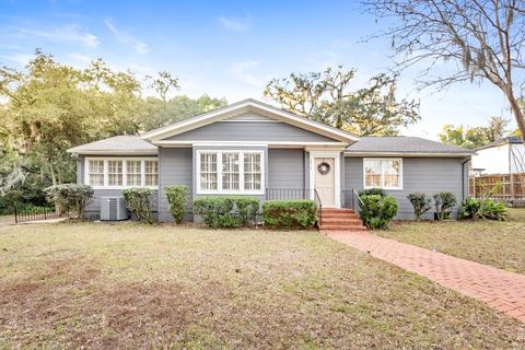 Photo of 2014 Golf Terrace Drive, Tallahassee, FL 32301 (MLS # 395333)