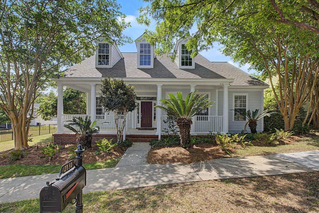 Photo of 2131 Drayton Drive, Tallahassee, FL 32311 (MLS # 395610)