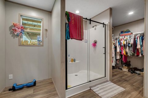 Tiny photo for 253 Friday Road, Quincy, FL 32352 (MLS # 397609)