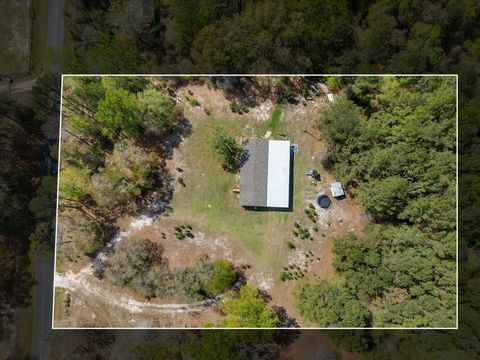 Tiny photo for 253 Friday Road, Quincy, FL 32352 (MLS # 397609)