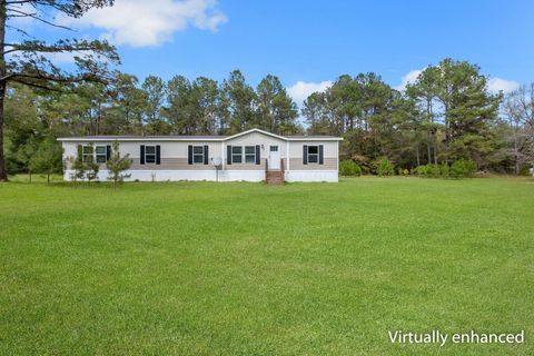 Photo of 253 Friday Road, Quincy, FL 32352 (MLS # 397609)