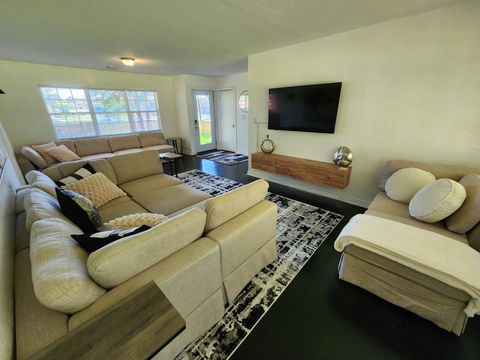 Tiny photo for 1730 W Tharpe Street, Leon, FL 32303 (MLS # 401317)