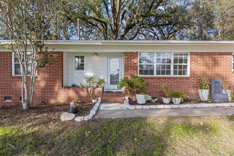 Tiny photo for 1730 W Tharpe Street, Leon, FL 32303 (MLS # 401317)