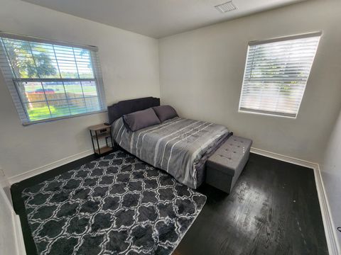 Tiny photo for 1730 W Tharpe Street, Leon, FL 32303 (MLS # 401317)
