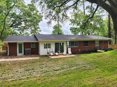 Tiny photo for 1730 W Tharpe Street, Leon, FL 32303 (MLS # 401317)