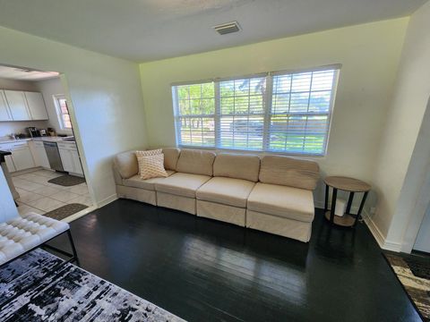 Tiny photo for 1730 W Tharpe Street, Leon, FL 32303 (MLS # 401317)