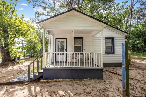 Photo of 1642 Hernando Dr, Tallahassee, FL 32304 (MLS # 391533)
