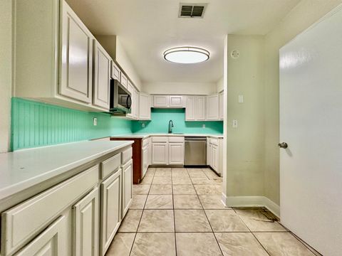 Tiny photo for 1105 Gray Avenue, Carrabelle, FL 32322 (MLS # 399225)