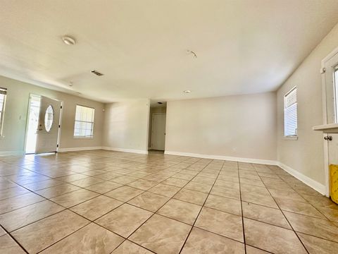 Tiny photo for 1105 Gray Avenue, Carrabelle, FL 32322 (MLS # 399225)