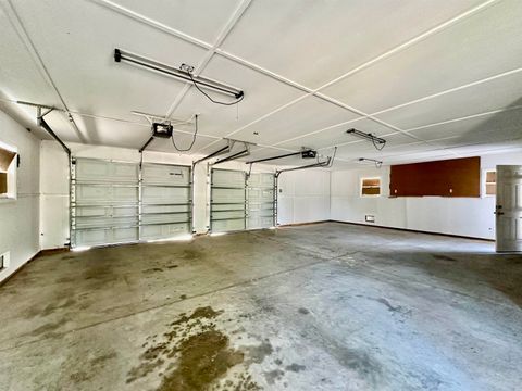 Tiny photo for 1105 Gray Avenue, Carrabelle, FL 32322 (MLS # 399225)