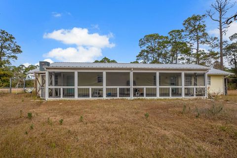Tiny photo for 1105 Gray Avenue, Carrabelle, FL 32322 (MLS # 399225)