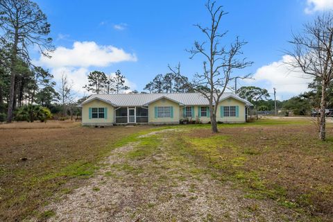 Tiny photo for 1105 Gray Avenue, Carrabelle, FL 32322 (MLS # 399225)