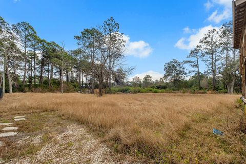 Tiny photo for 1105 Gray Avenue, Carrabelle, FL 32322 (MLS # 399225)