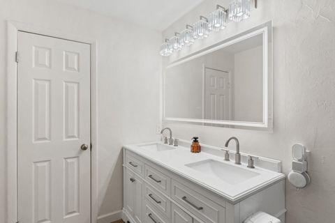 Tiny photo for 16088 SE Johnson Street, Blountstown, FL 32424 (MLS # 398156)