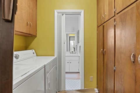 Tiny photo for 204 W Osceola Street, Tallahassee, FL 32301 (MLS # 392390)