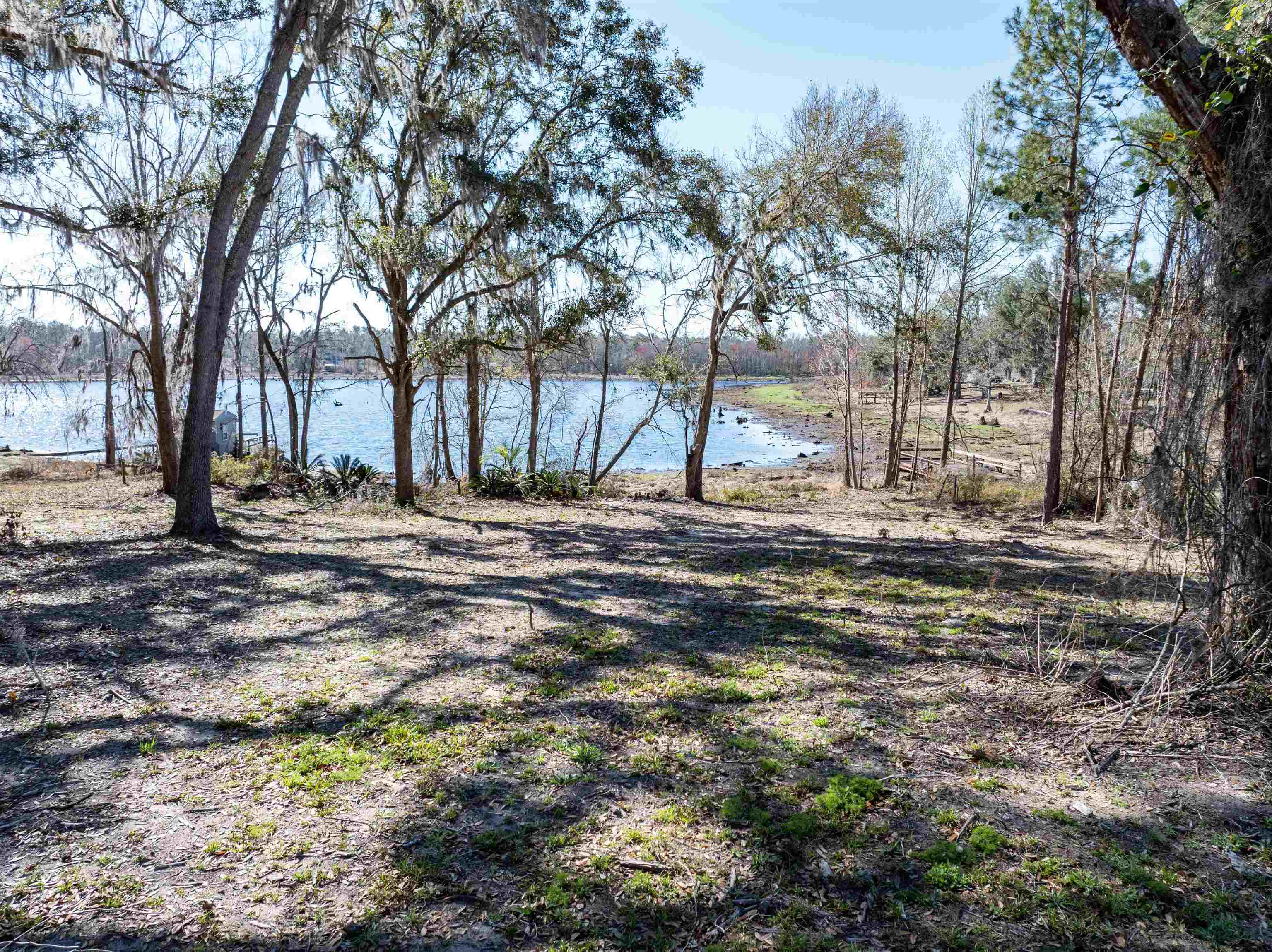 Vacant NW Live Oak Circle