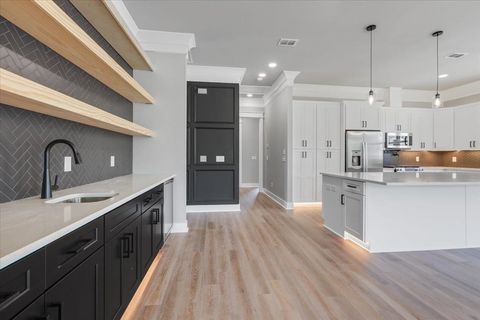 Tiny photo for 275 S Franklin Boulevard #6, Tallahassee, FL 32301 (MLS # 399639)